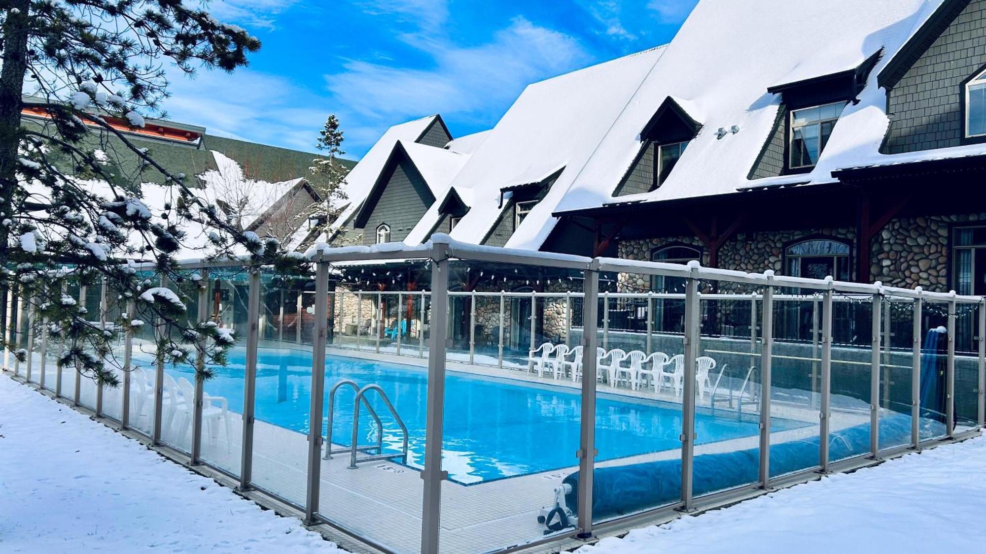 캔모어 Mystic Pool & Hot Tub Hosted By Little Sister Getaways 아파트 외부 사진